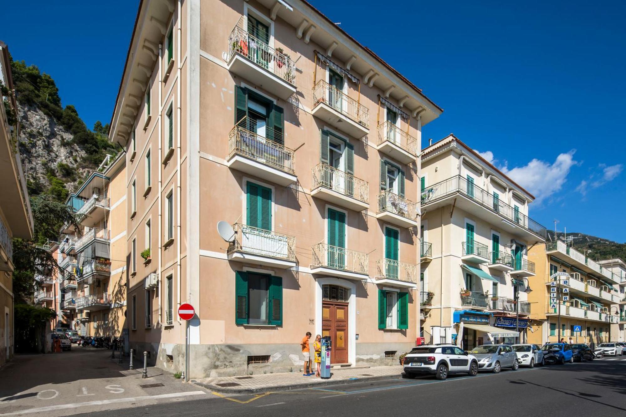 Un oblò sul mare Apartment Maiori Exterior foto